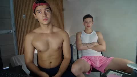 Snapshot of husband_xxx chatting on 04-19-26, 03:33 husband_xxx online show from 04-19-26, 03:33
