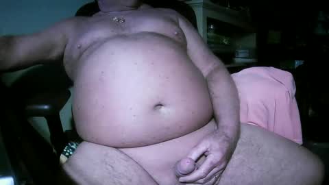 hwait121 online show from 10-31-25, 06:42