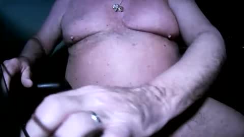 hwait121 online show from 12-22-25, 06:27