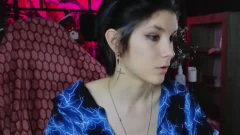 Snapshot of hyeon_jin chatting on 01-06-25, 11:42 Hyeon Jin online show from 01-06-25, 11:42