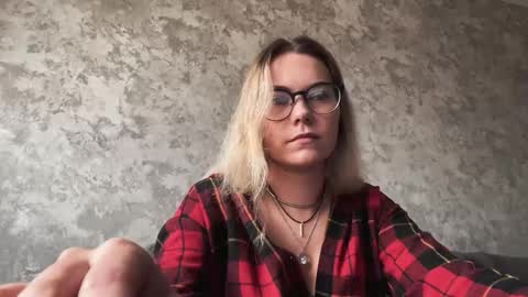 hypnosedesire online show from 05-11-26, 09:37
