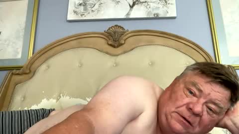 Snapshot of hypnotizing4u chatting on 05-26-26, 01:18 hypnotizing4u online show from 05-26-26, 01:18