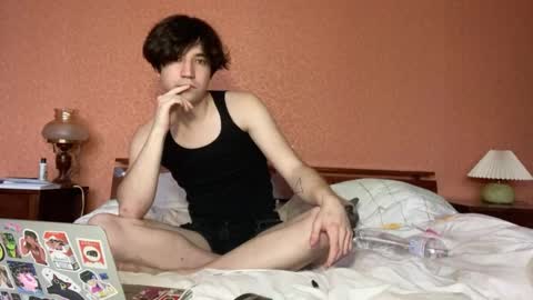 Snapshot of hypomania2 chatting on 01-26-25, 01:04 hypomania online show from 01-26-25, 01:04