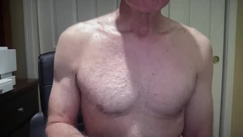 Snapshot of i8bgcq chatting on 04-15-26, 04:25 The Talented Mr. DILFy online show from 04-15-26, 04:25