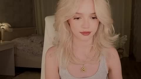 Snapshot of i__am_joss chatting on 05-01-26, 10:14 Joselle online show from 05-01-26, 10:14