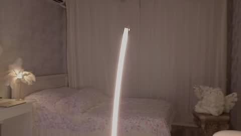 Snapshot of i__am_joss chatting on 05-14-26, 10:27 Joselle online show from 05-14-26, 10:27