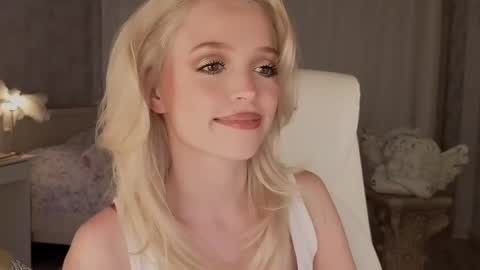 Snapshot of i__am_joss chatting on 06-02-26, 06:54 Joselle online show from 06-02-26, 06:54