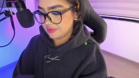 Snapshot of i_am_ari chatting on 04-07-26, 02:23 Ari online show from 04-07-26, 02:23