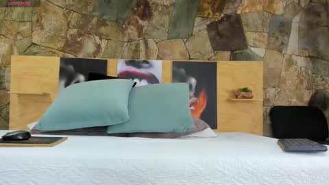 The Dolls online show from 11-01-25, 05:04