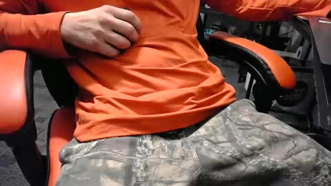 Snapshot of i_am_only_human chatting on 12-01-24, 04:29 lucifer online show from 12-01-24, 04:29