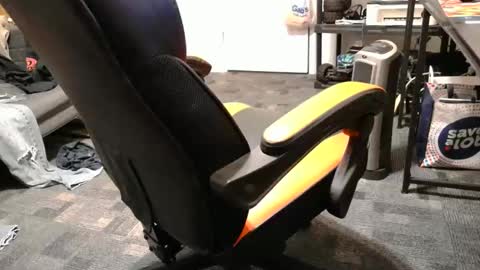 Snapshot of i_am_only_human chatting on 12-21-24, 09:15 lucifer online show from 12-21-24, 09:15