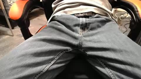 Snapshot of i_am_only_human chatting on 01-21-25, 09:25 lucifer online show from 01-21-25, 09:25