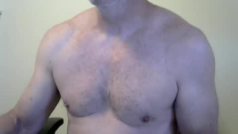 Snapshot of i_was_a_shy_dad chatting on 05-17-26, 12:45 i_was_a_shy_dad online show from 05-17-26, 12:45