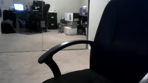 Snapshot of i_was_a_shy_dad chatting on 06-01-26, 12:18 i_was_a_shy_dad online show from 06-01-26, 12:18