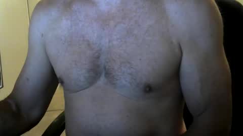 Snapshot of i_was_a_shy_dad chatting on 06-09-26, 12:28 i_was_a_shy_dad online show from 06-09-26, 12:28