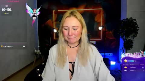 Snapshot of i_will_wake_u_up chatting on 02-06-26, 08:18 Samanta online show from 02-06-26, 08:18