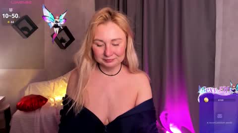 Snapshot of i_will_wake_u_up chatting on 02-19-26, 02:07 Samanta online show from 02-19-26, 02:07