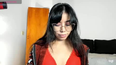 Elizabeth online show from 04-07-26, 12:33