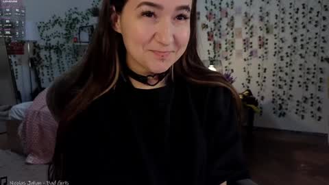 Snapshot of iam_meg chatting on 12-24-24, 02:32 Meg  online show from 12-24-24, 02:32