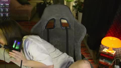 Snapshot of iam_meg chatting on 02-25-25, 10:07 Meg  online show from 02-25-25, 10:07