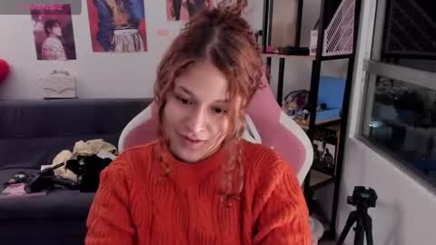 Snapshot of iam_nikki chatting on 07-11-26, 07:11 On instagram Imm NikkiHelp me reach 100 likes online show from 07-11-26, 07:11