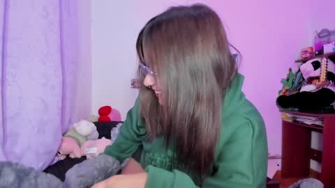 Snapshot of iam_zoechan chatting on 12-30-24, 06:53 Zoe 3 online show from 12-30-24, 06:53