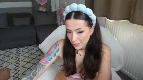 Baby Gal online show from 04-17-26, 07:33