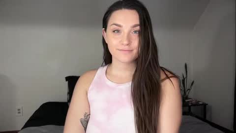 Crystal online show from 02-09-26, 05:44