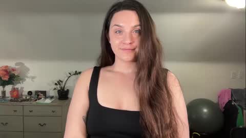 Crystal online show from 03-28-26, 06:13