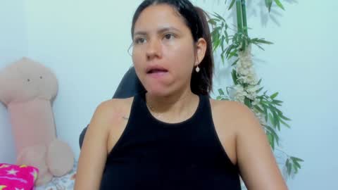 Snapshot of iamevaaa chatting on 12-11-24, 03:37 Eva online show from 12-11-24, 03:37