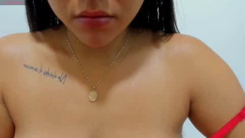 Snapshot of iamevaaa chatting on 12-15-24, 02:05 Eva online show from 12-15-24, 02:05