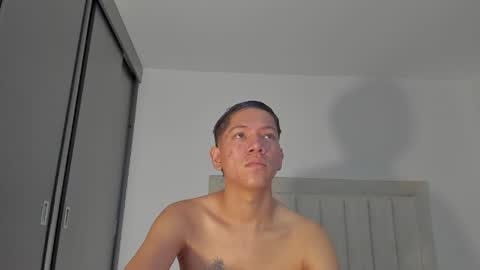 Snapshot of iamjulian_ chatting on 06-20-26, 11:13 Juliiiiian online show from 06-20-26, 11:13