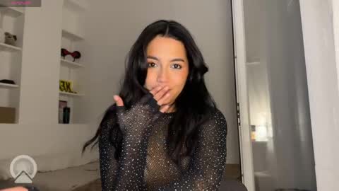 Snapshot of iamjulietaaa chatting on 05-16-26, 08:18 Julieta online show from 05-16-26, 08:18