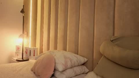 Nyxy online show from 04-17-26, 11:35