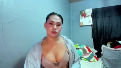 Snapshot of iamsinglepinay chatting on 05-07-26, 12:43 iamsinglepinay online show from 05-07-26, 12:43