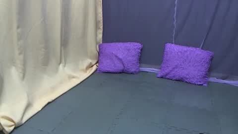 Snapshot of iamyourzzz_ chatting on 02-07-25, 05:52 Kiara online show from 02-07-25, 05:52