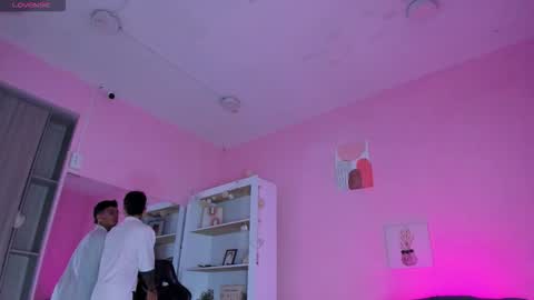 IAN CASTILLO online show from 11-05-25, 11:10