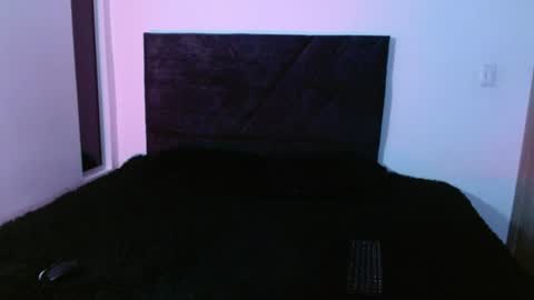 Ian Davis online show from 06-17-26, 03:42
