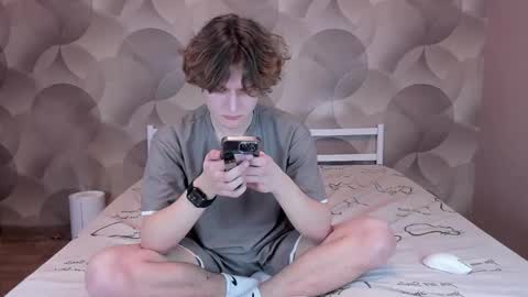 Ian Flor online show from 03-13-26, 03:40