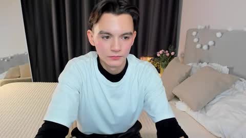 ian online show from 02-08-26, 05:44