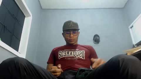 Snapshot of ian_tuner chatting on 01-01-25, 10:35 ian_tuner online show from 01-01-25, 10:35