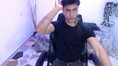 Snapshot of ian_west chatting on 02-17-26, 11:40 Ian online show from 02-17-26, 11:40