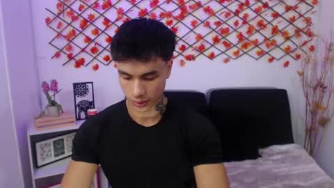 Snapshot of ian_west chatting on 02-22-26, 02:15 Ian online show from 02-22-26, 02:15