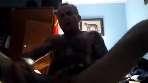 Snapshot of ianharve chatting on 09-25-25, 06:11 ianharve online show from 09-25-25, 06:11