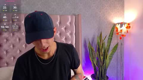 Snapshot of ianlark chatting on 02-18-26, 04:25 Ian Lark online show from 02-18-26, 04:25