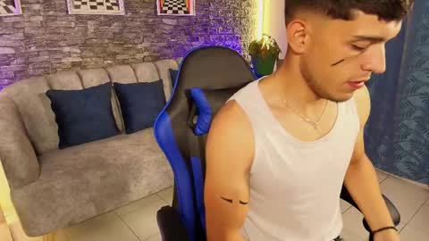 Snapshot of ianrice_ chatting on 04-15-26, 11:17 IAN RICE online show from 04-15-26, 11:17