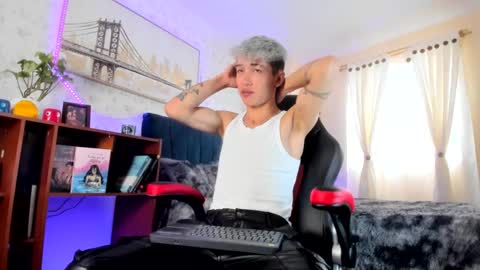 Snapshot of ianwayne_ chatting on 03-08-25, 07:20 Andrew online show from 03-08-25, 07:20