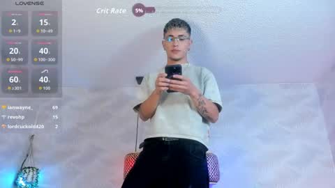 Snapshot of ianwayne_ chatting on 06-17-26, 05:21 Andrew online show from 06-17-26, 05:21
