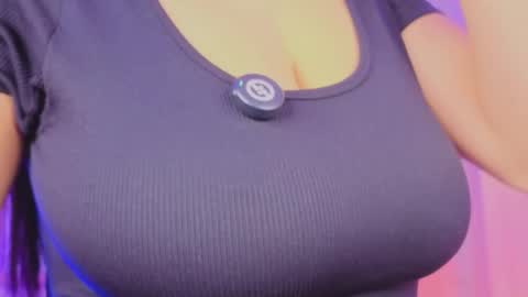  iara smith  online show from 02-12-26, 11:38