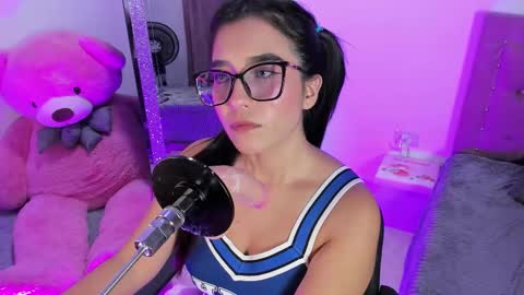 Ibbie Bennett online show from 02-08-26, 04:16